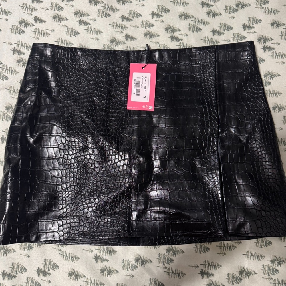 Edikted Black Croc-Embossed Skirt